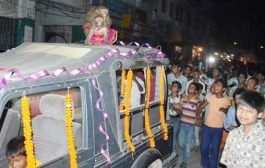 Indian man holds ‘wedding’ for monkey couple