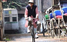 Amitabh Bachchan, ‘Piku’ team shoot at iconic Howrah Bridge