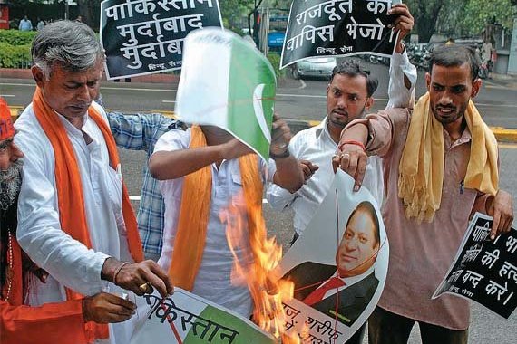 Protest outside Pak High Commissioner’s residence