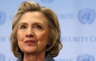 Clinton defends use of personal email as secretary of state