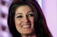 Twinkle Khanna, Chetan Bhagat involved in Twitter debate