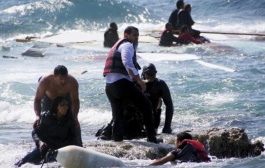 UN expert: rich countries must take in one million refugees to stop boat deaths