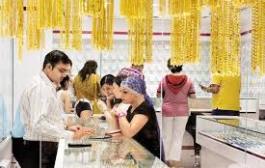 Gold extends gains on wedding season demand