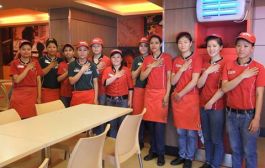 Fully women employees in KFC, Darjeeling