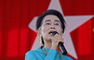 Aung San Suu Kyi vows to lead Myanmar if her party wins election