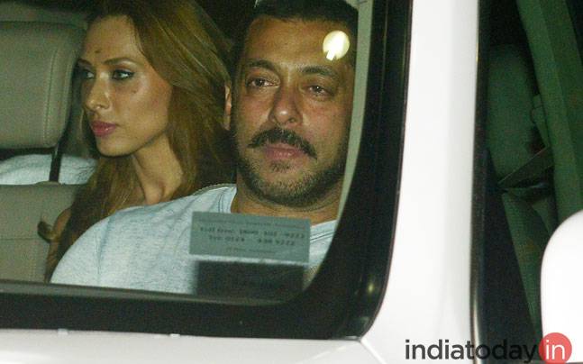 Salman Khan and Iulia Vantur getting married in 2016?