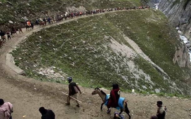 1,786 pilgrims leave for Amarnath cave shrine from Jammu