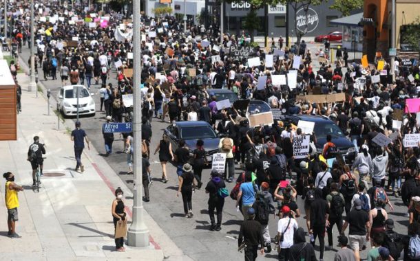 Thousands of people take to streets in NY to protest death of George Floyd